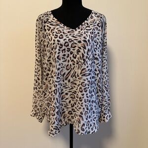 *CABI* Gray Cheetah Print Long Sleeve Blouse Size Medium